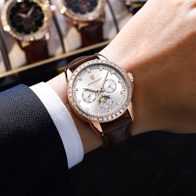 Men's multifunctional trendy calendar watch. It is waterproof, suitable for business occasions, has a luminous function, and is a men's quartz wristwatch